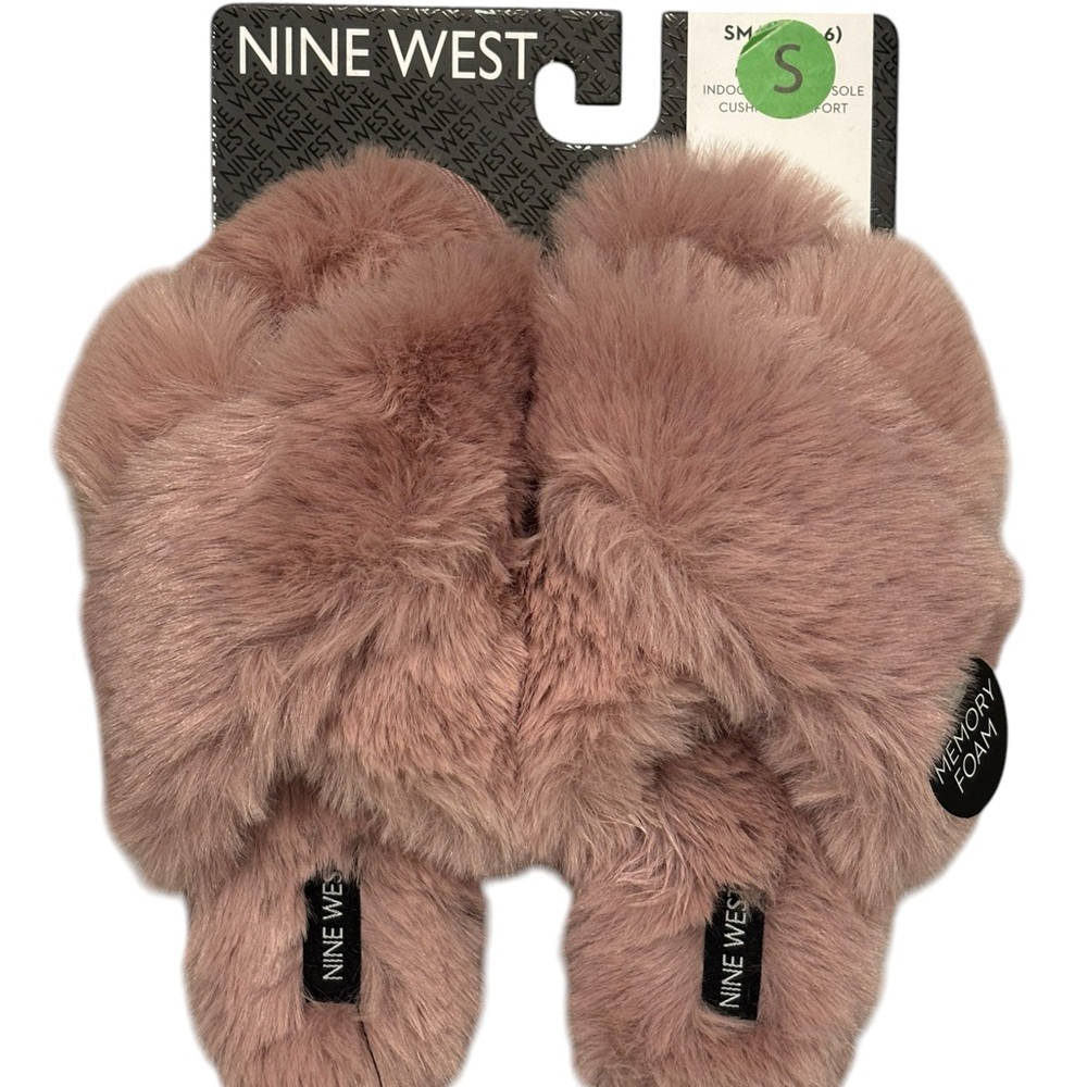 Nine West Fluffy Slippers in Pink Mauve S 5-6